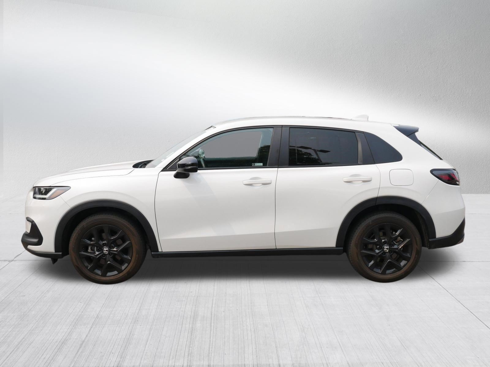 Used 2024 Honda HR-V Sport image 4