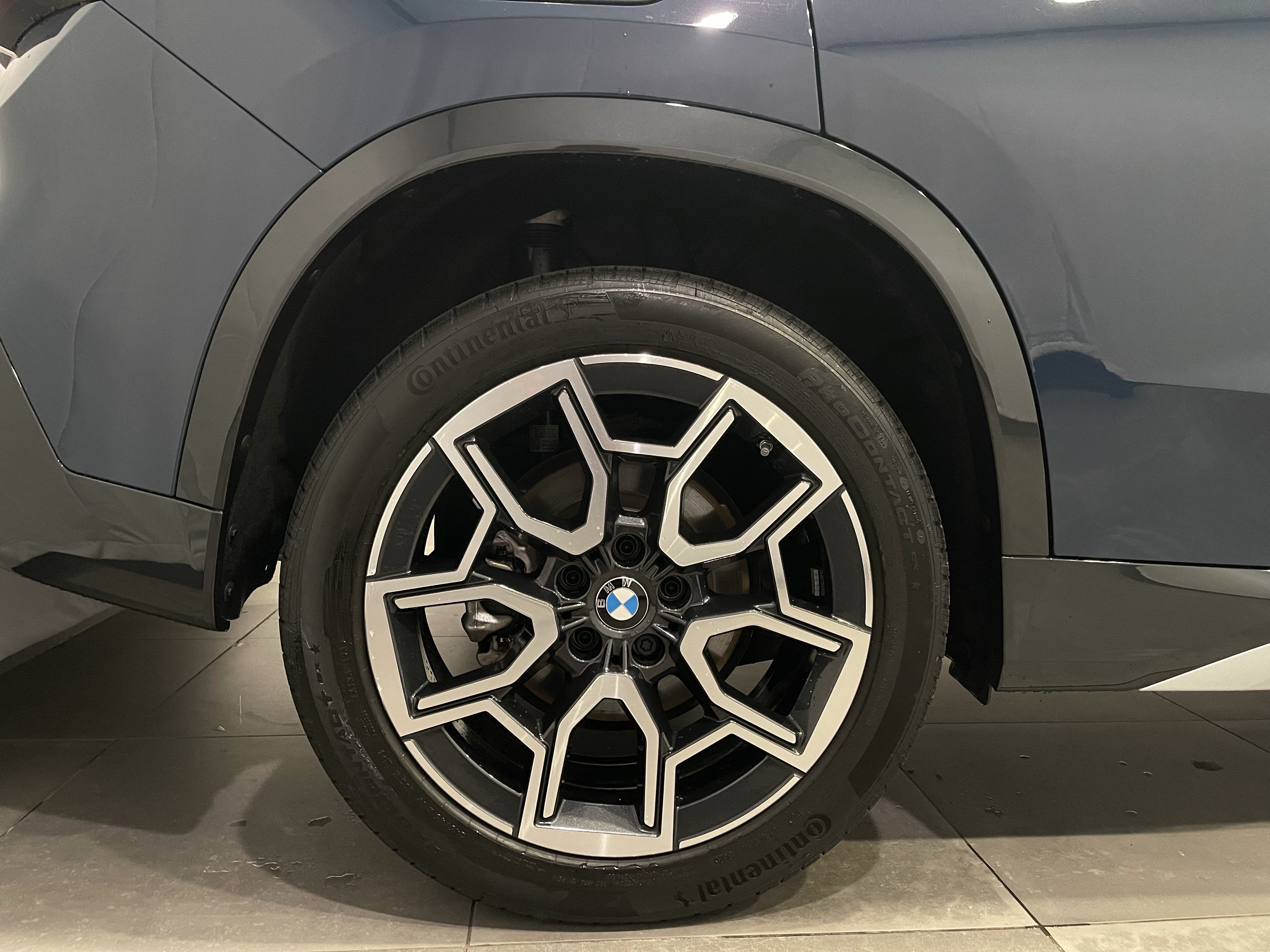 Used 2026 BMW X1 xDrive28i w/ Convenience Package AWD/4WD image 9