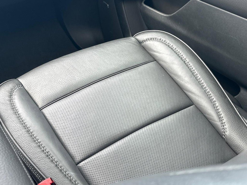 Used 2024 GMC Yukon XL Denali w/ Denali Reserve Package image 16