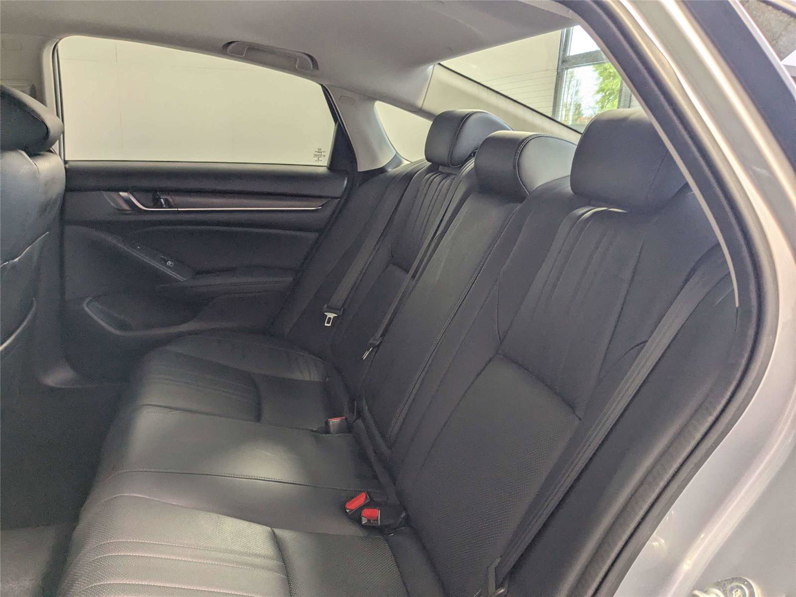 Used 2018 Honda Accord Touring image 26
