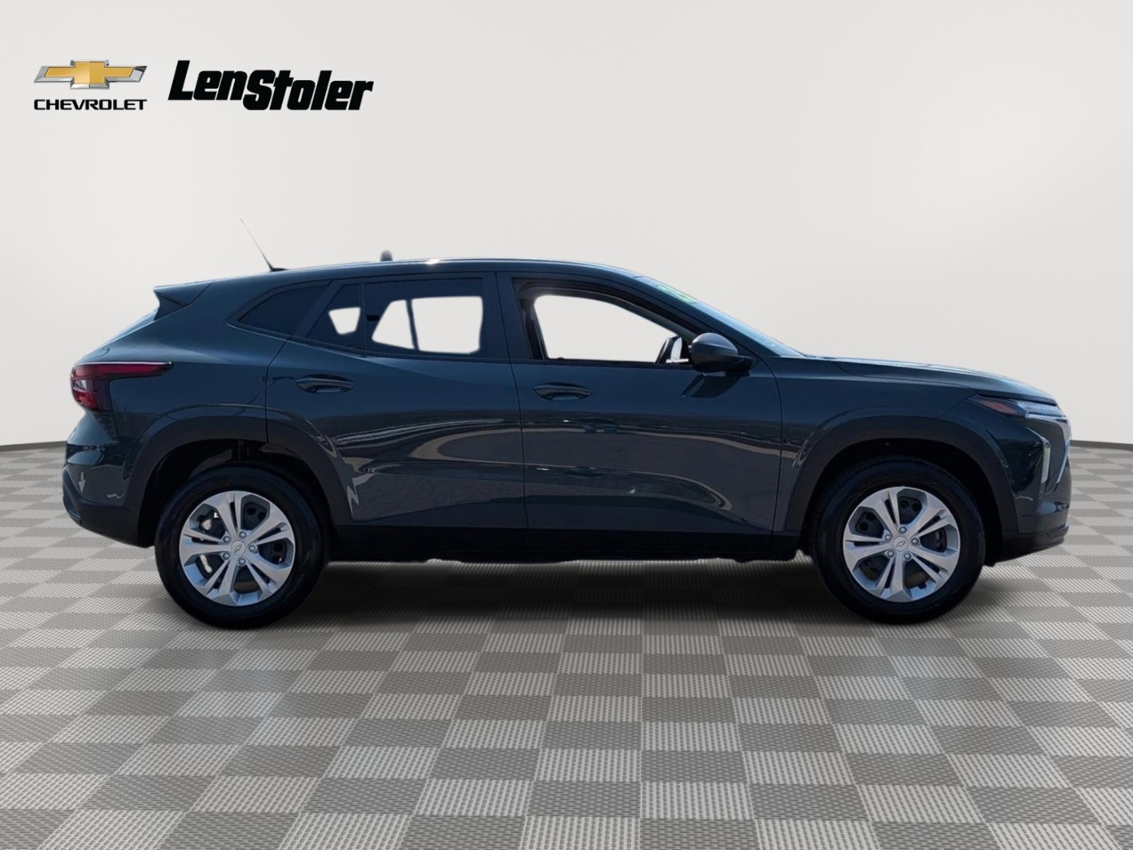 Used 2025 Chevrolet Trax LS image 6