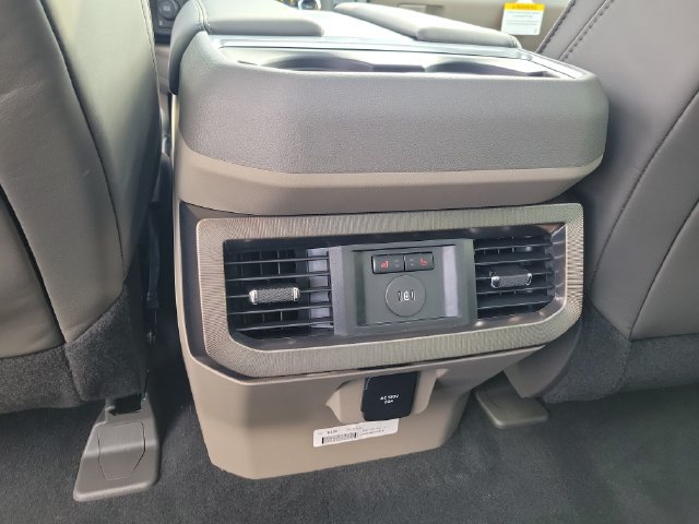 New 2026 Ford F350 Platinum w/ Platinum Plus Package AWD/4WD image 21