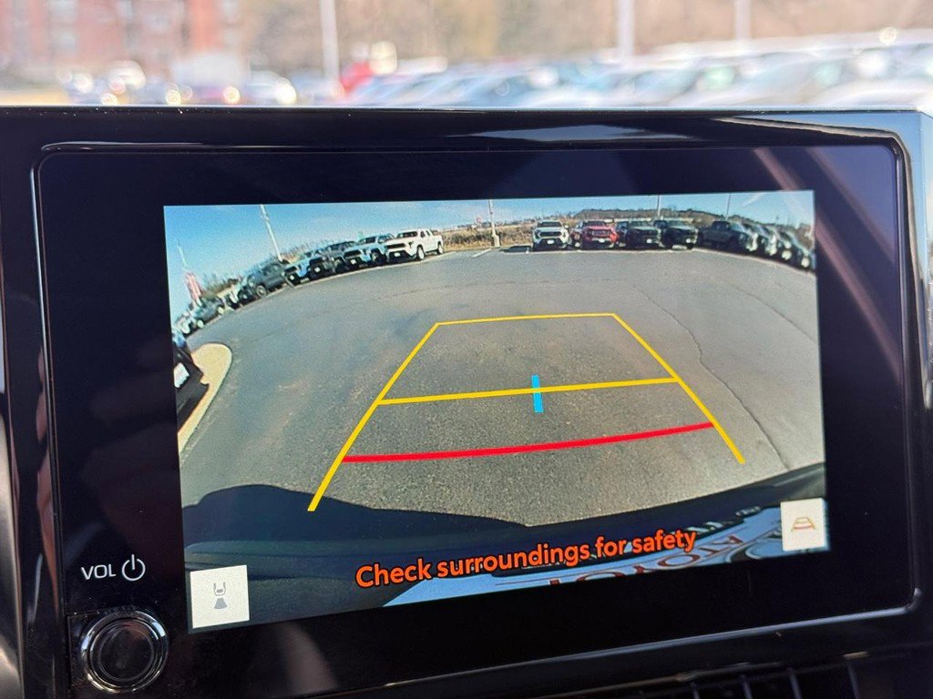 Certified 2025 Toyota Corolla Cross XLE image 21