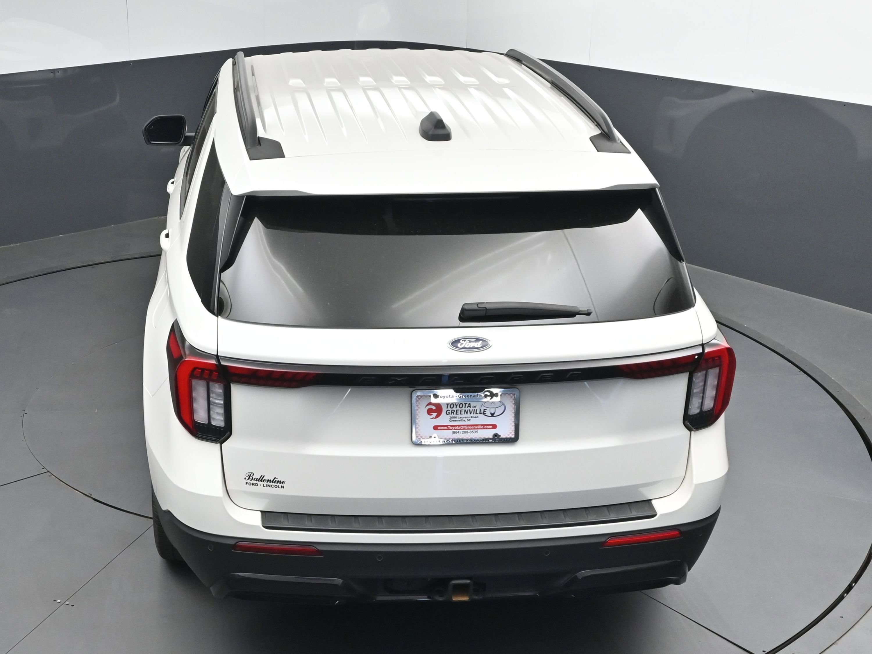 Used 2025 Ford Explorer ST-Line w/ Premium Package RWD image 35