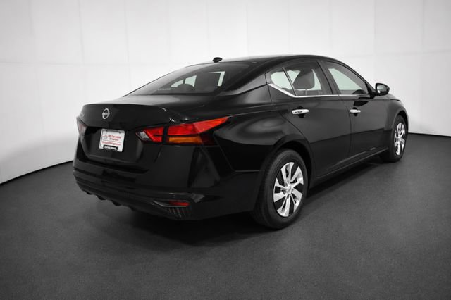 Certified 2025 Nissan Altima 2.5 S FWD image 4