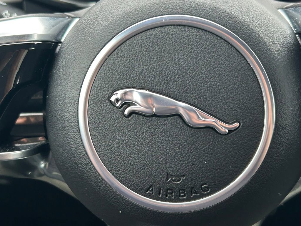 Used 2024 Jaguar F-PACE R-Dynamic S image 41