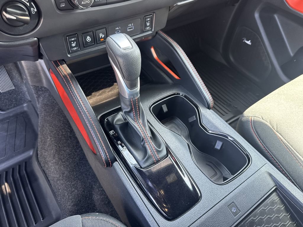 Used 2025 Nissan Frontier PRO-4X w/ Pro Convenience Package image 31