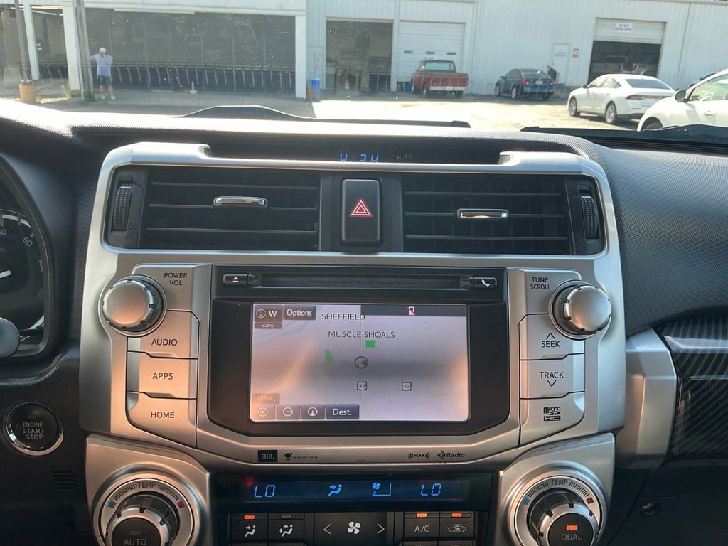 Used 2018 Toyota 4Runner Limited AWD/4WD image 26