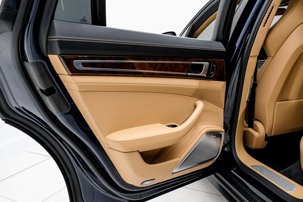 Used 2022 Porsche Panamera Turbo S image 36
