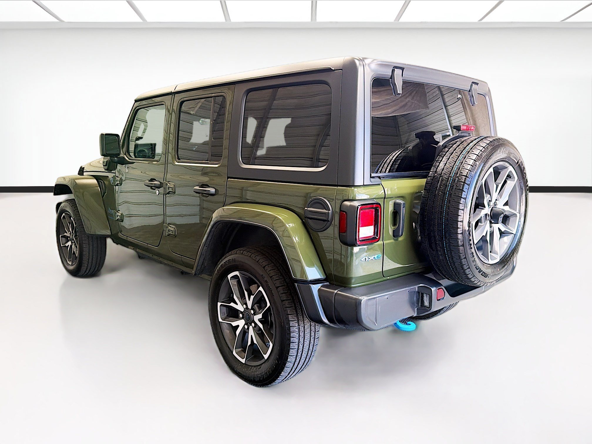 Used 2024 Jeep Wrangler Unlimited AWD/4WD image 6