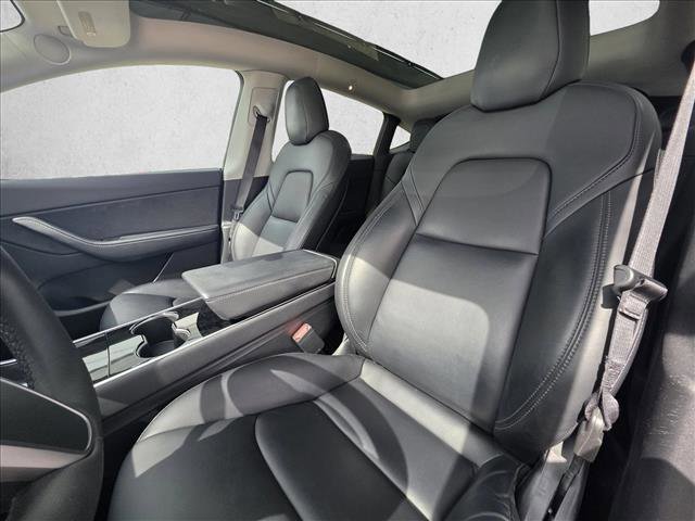 Used 2021 Tesla Model Y Long Range image 14