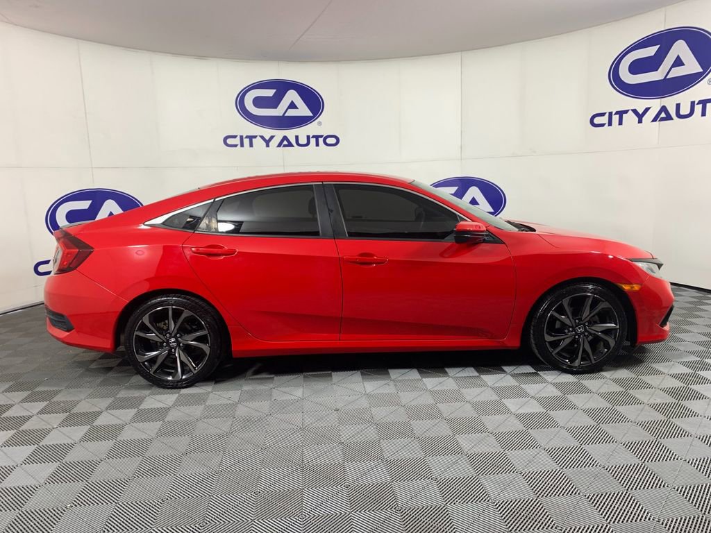 Used 2019 Honda Civic Sport image 2