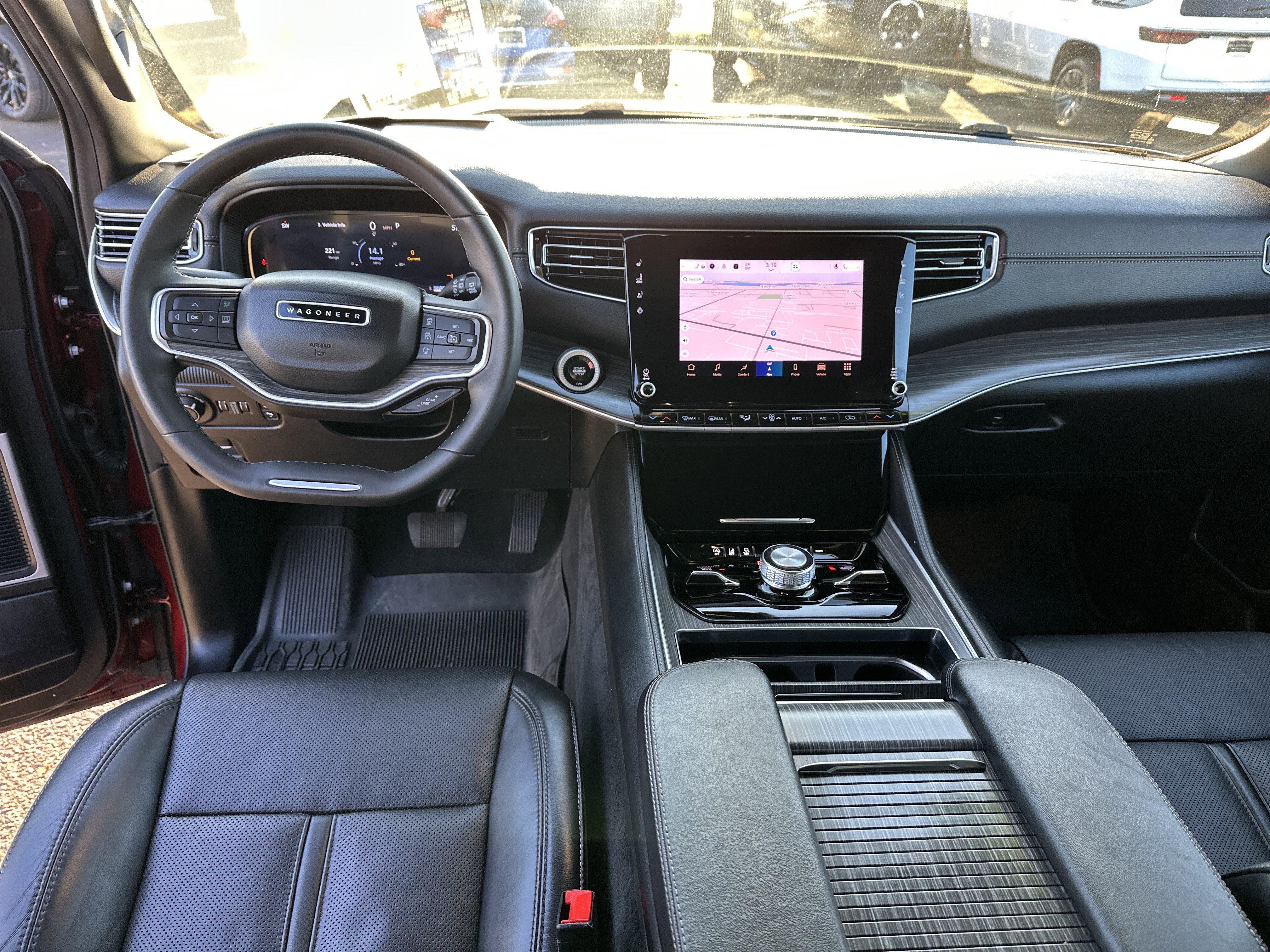 Used 2024 Jeep Wagoneer Series III image 13