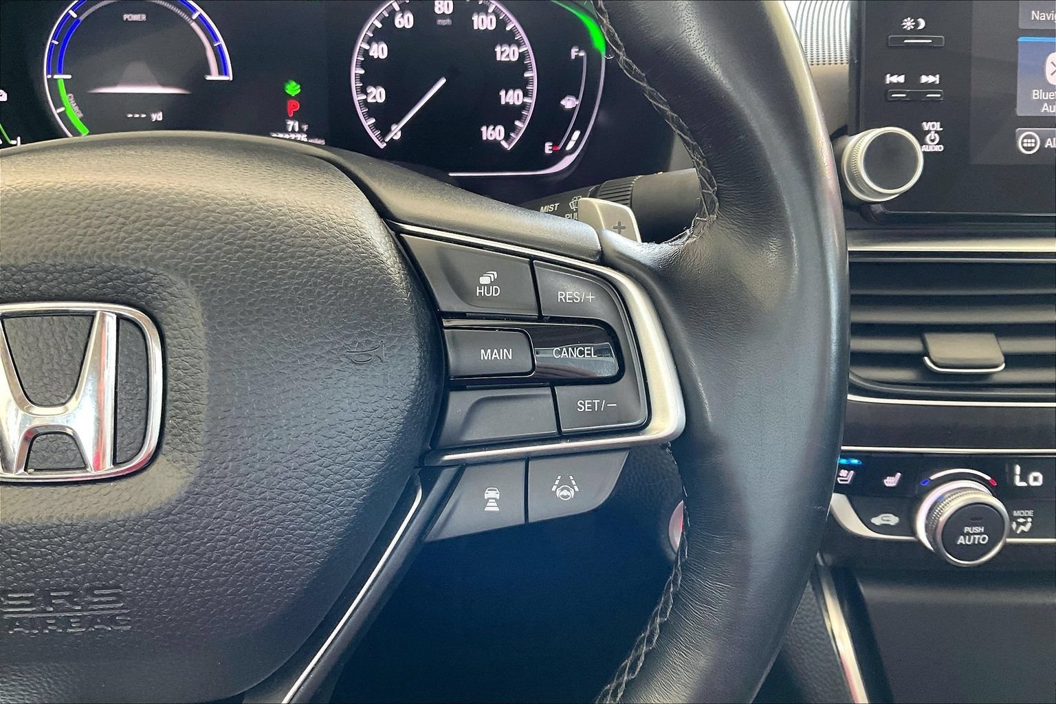 Used 2020 Honda Accord Touring image 11