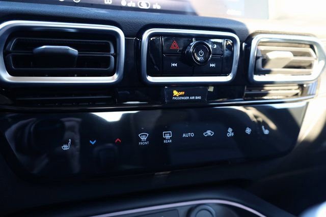 New 2026 Nissan Sentra SV w/ SV Convenience Package FWD image 19