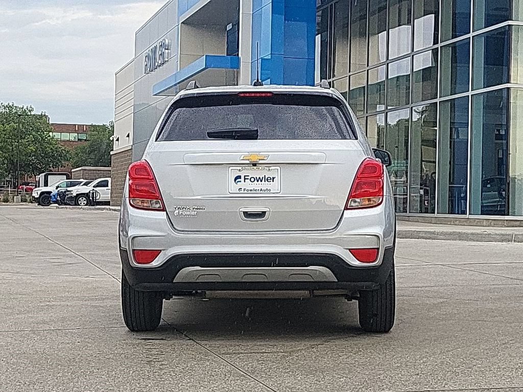 Used 2022 Chevrolet Trax LT w/ LT Convenience Package AWD/4WD image 7
