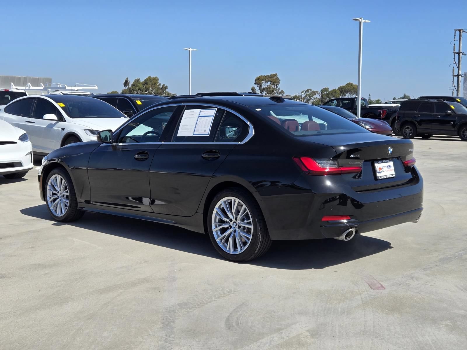 Used 2024 BMW 330i xDrive Sedan w/ Convenience Package AWD/4WD image 6
