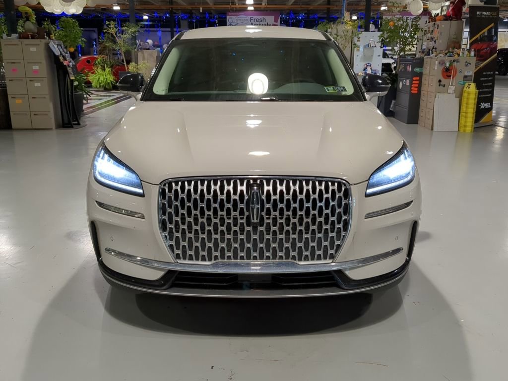 Used 2024 Lincoln Corsair AWD w/ Equipment Group 101A image 3