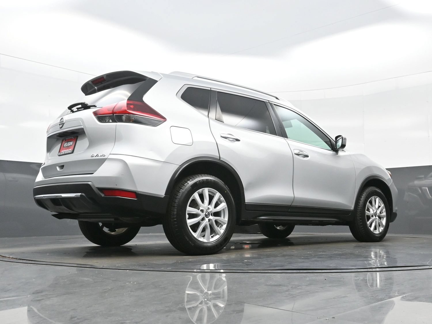 Used 2018 Nissan Rogue SV AWD/4WD image 33