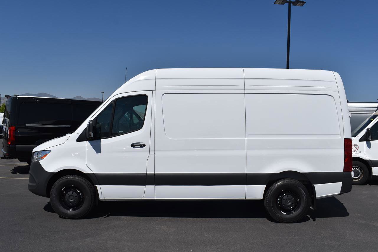 New 2025 Mercedes-Benz Sprinter 2500 image 3