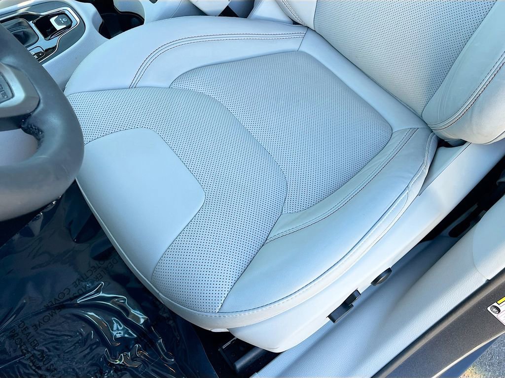 Certified 2022 Jeep Cherokee Limited image 18