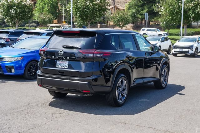 Used 2025 Nissan Rogue SV FWD image 7