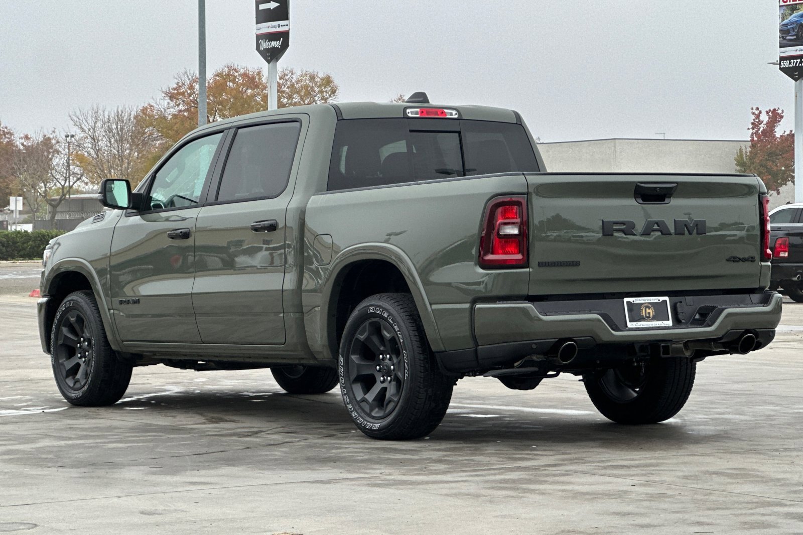 New 2026 RAM 1500 4x4 Crew Cab image 4