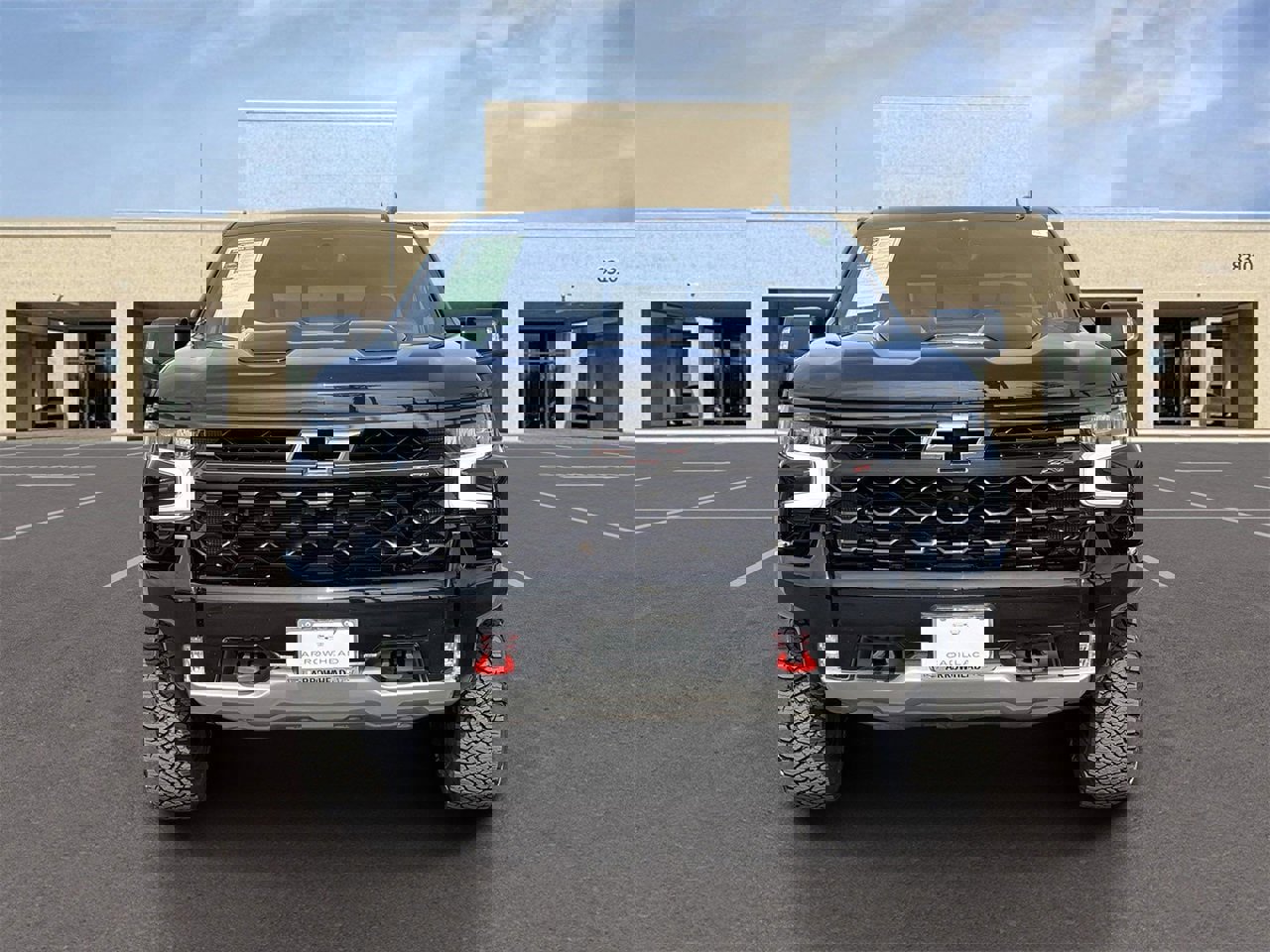 Used 2023 Chevrolet Silverado 1500 ZR2 w/ Technology Package image 2