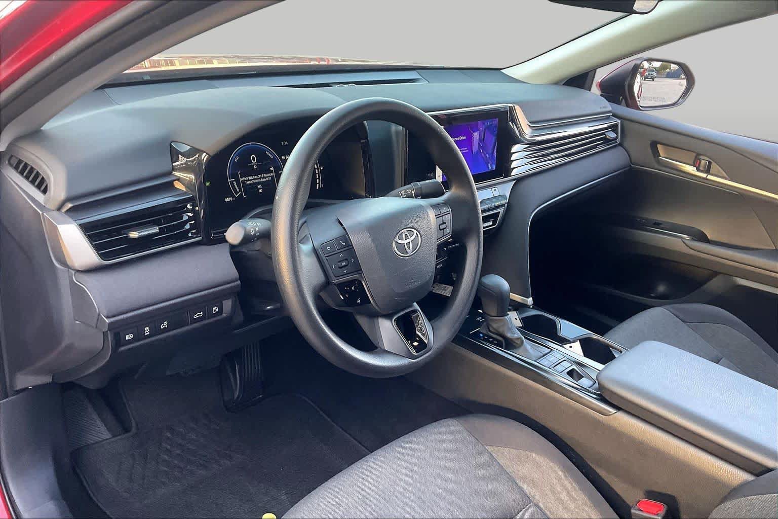 Used 2026 Toyota Camry LE w/ Convenience Package FWD image 17