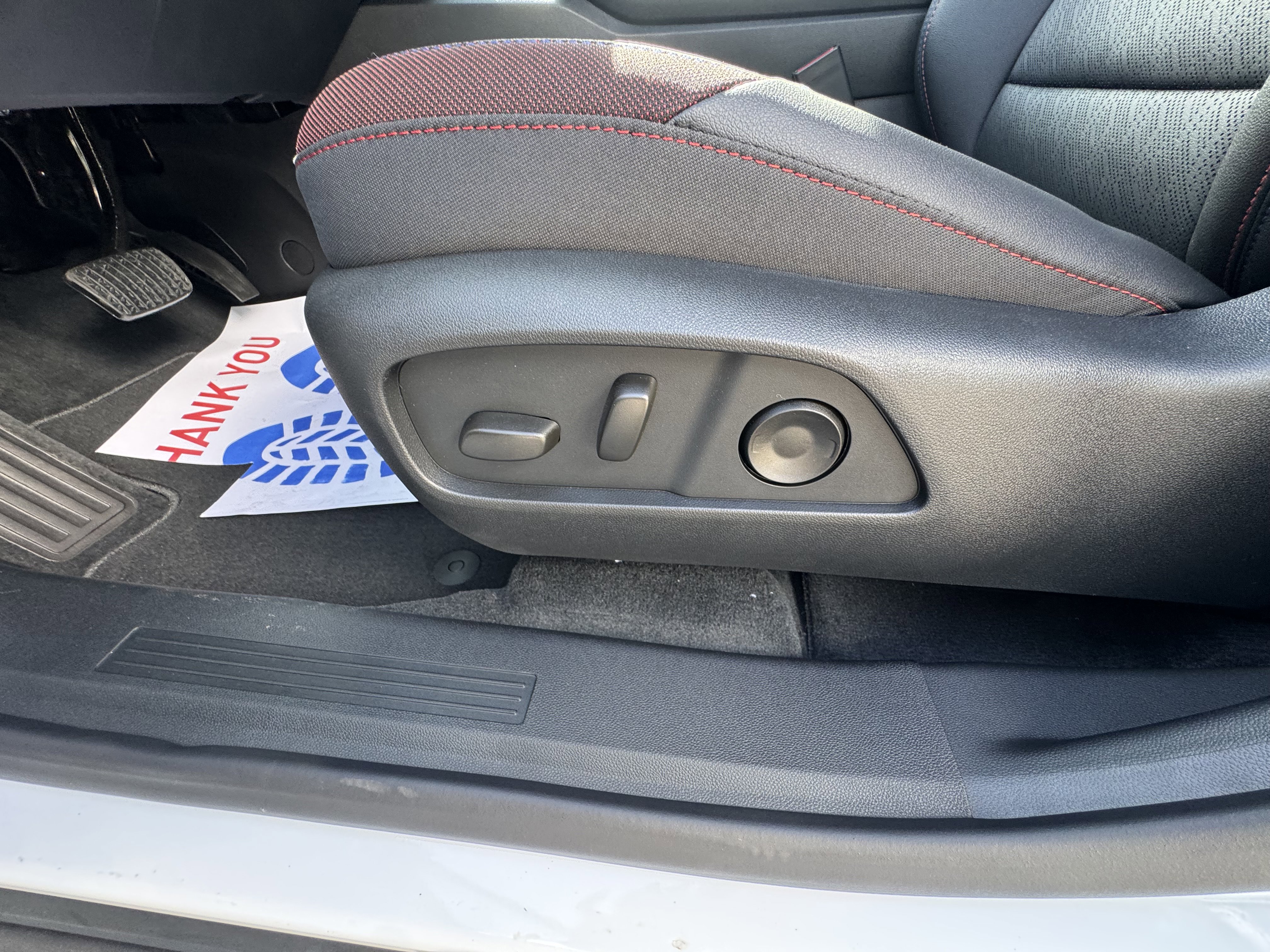 New 2026 Chevrolet Equinox RS image 12