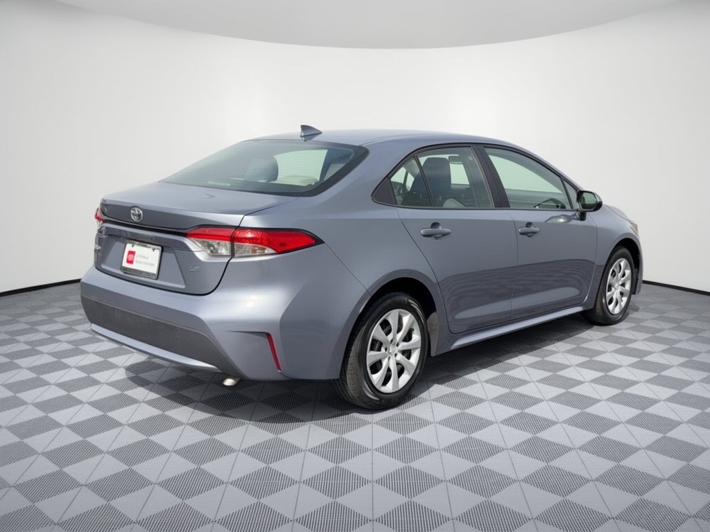 Used 2022 Toyota Corolla LE FWD image 9