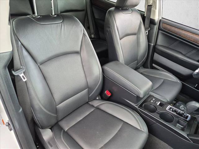 Used 2019 Subaru Outback 3.6R Limited AWD/4WD image 20