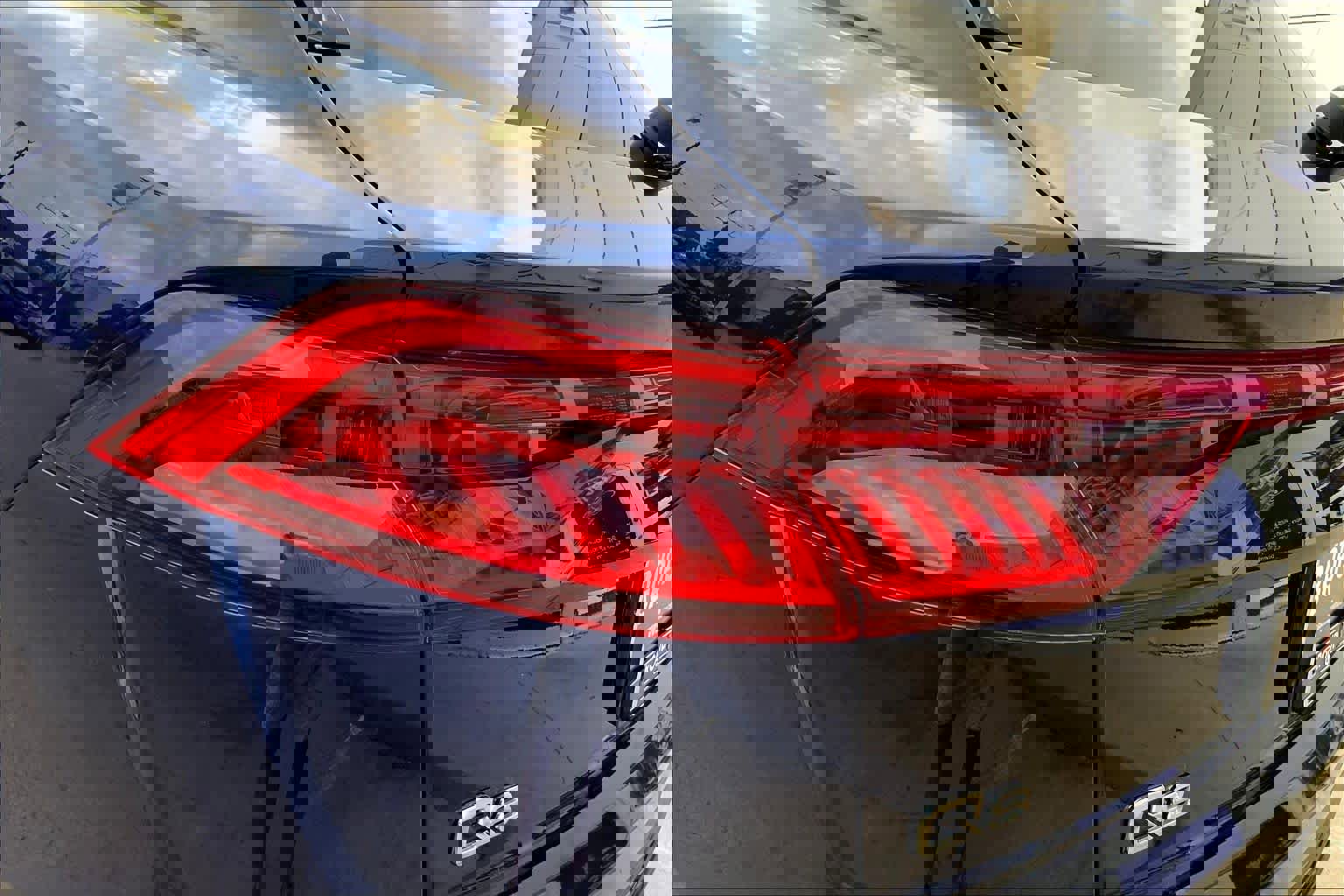 Used 2019 Audi Q8 Prestige image 29