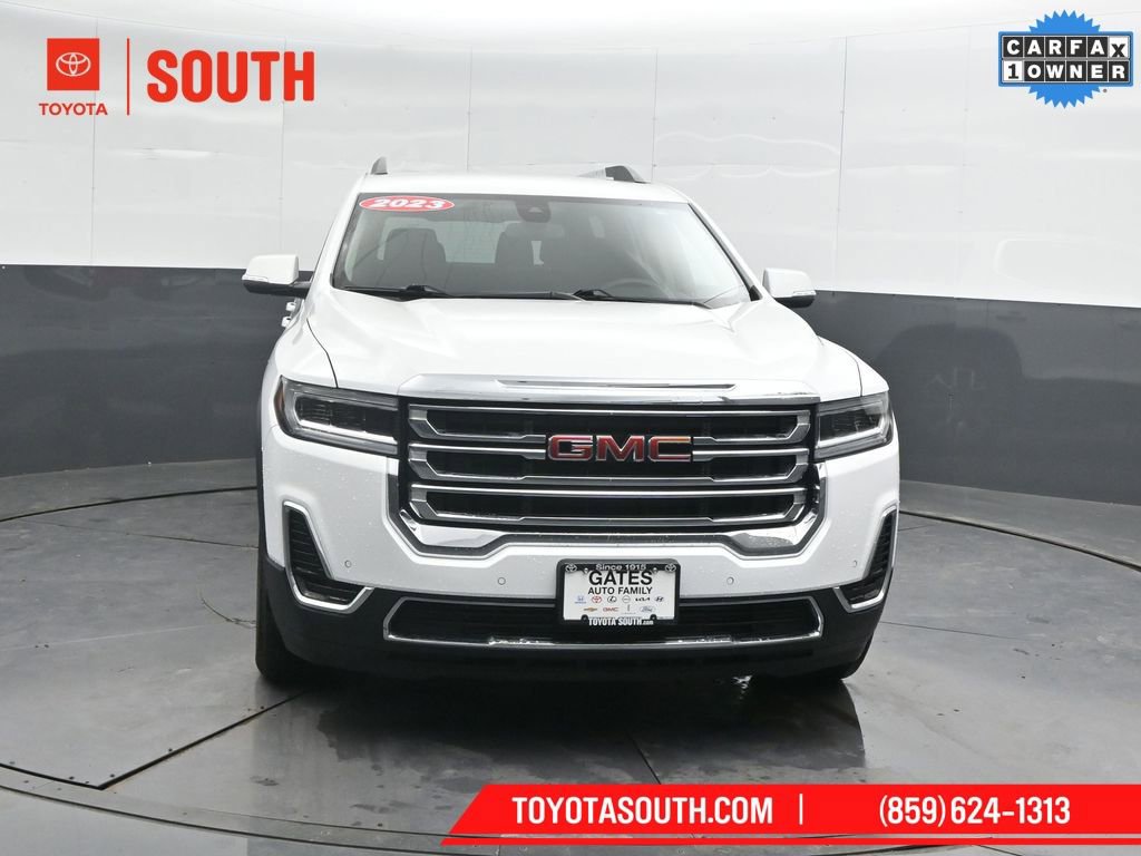 Used 2023 GMC Acadia SLE w/ Driver Convenience Package image 5