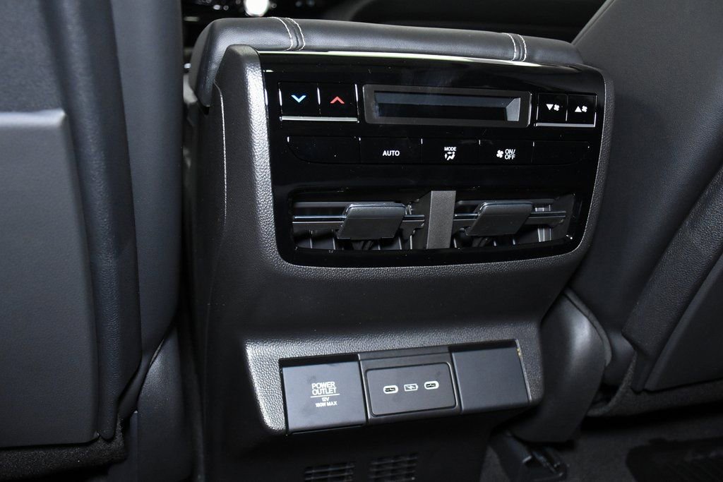 Used 2025 Acura MDX w/ Technology Package image 31