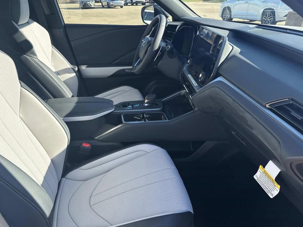 New 2026 Lexus TX 500h AWD image 14