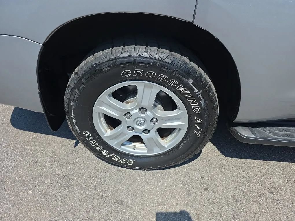 Used 2015 Toyota Sequoia SR5 AWD/4WD image 15