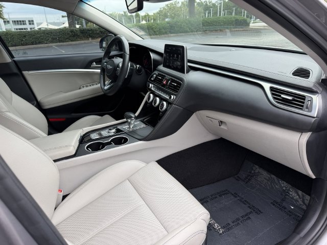Used 2020 Genesis G70 2.0T RWD image 31