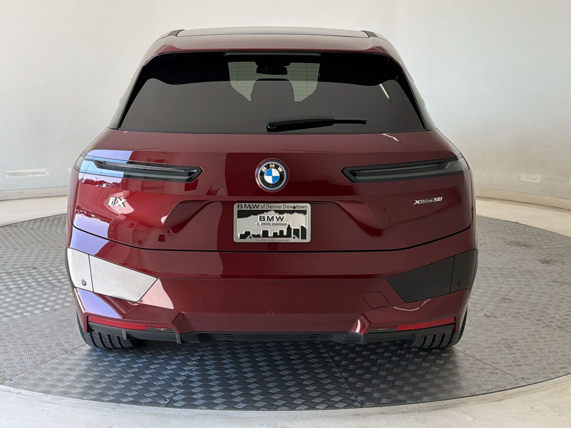 Certified 2024 BMW iX xDrive50 w/ Sport Package AWD/4WD image 10