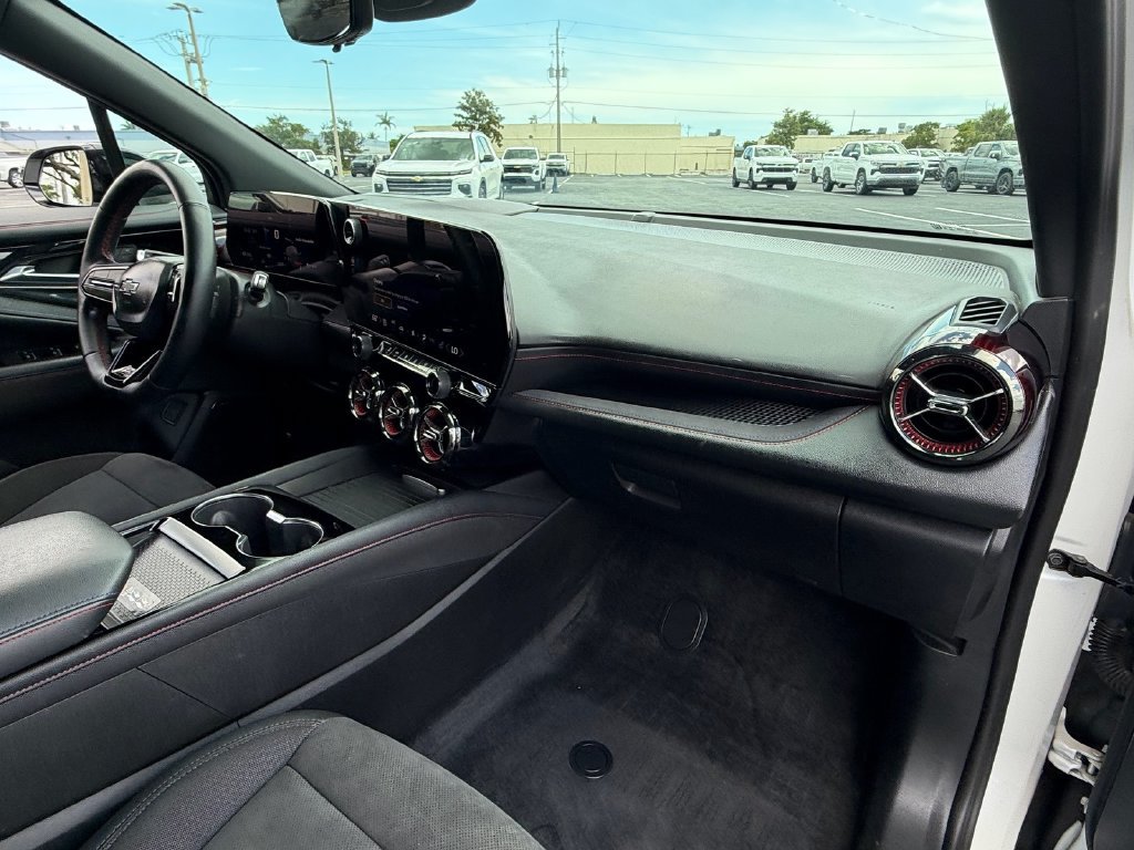 Used 2024 Chevrolet Blazer EV RS RWD image 19