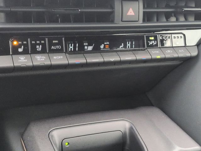 Certified 2023 Toyota Crown Limited image 23