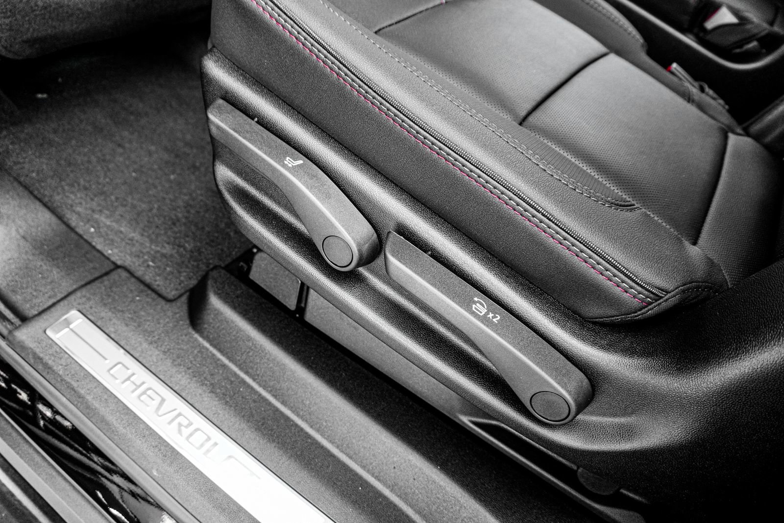 New 2026 Chevrolet Suburban RST w/ RST Capability Package image 56