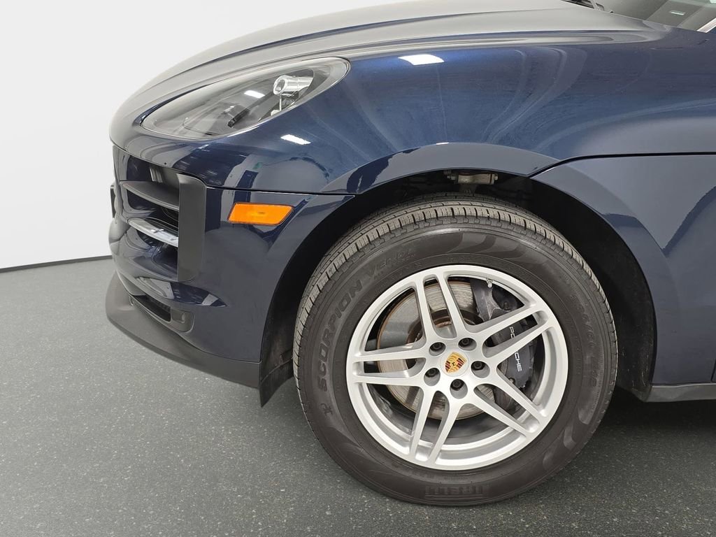 Used 2021 Porsche Macan AWD/4WD image 10
