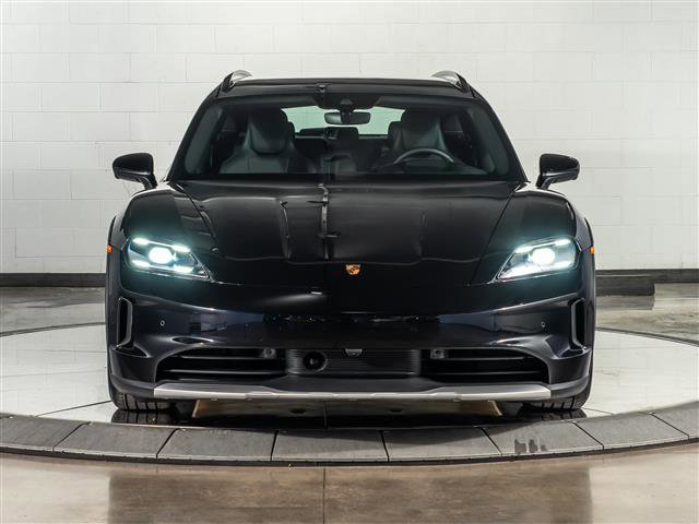 Used 2025 Porsche Taycan 4 Cross Turismo image 6