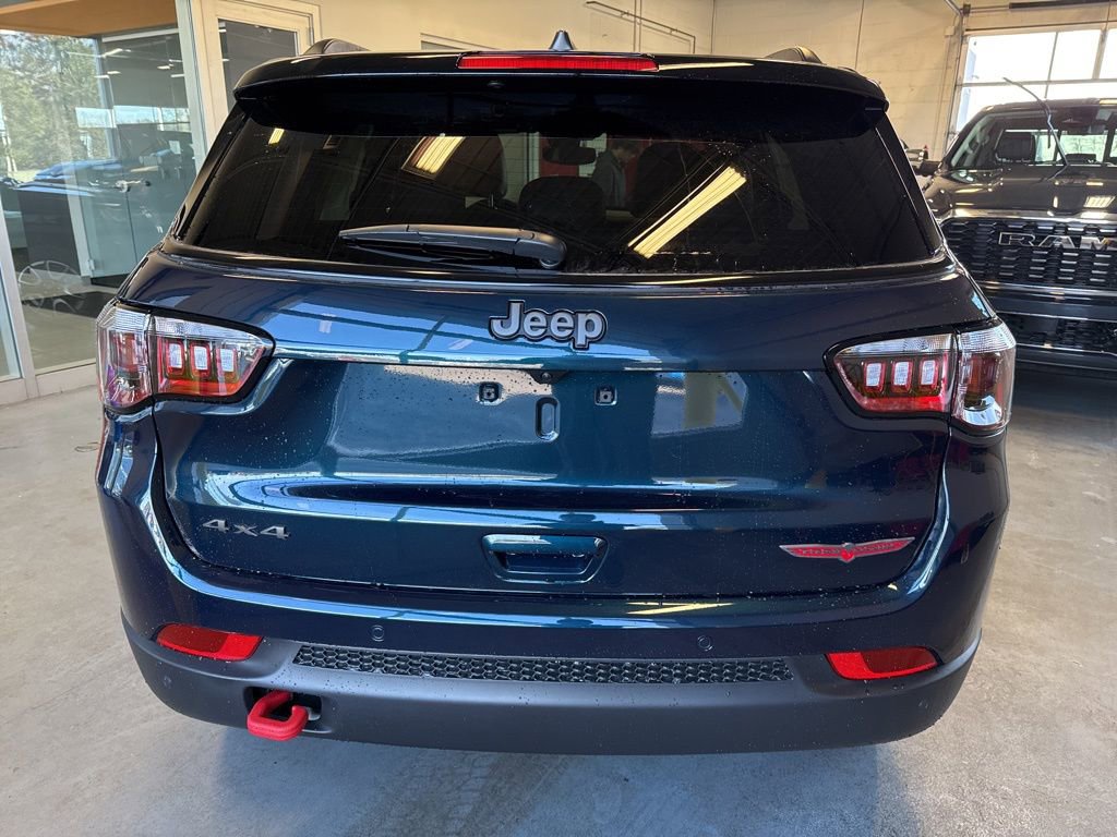 New 2026 Jeep Compass Trailhawk image 4