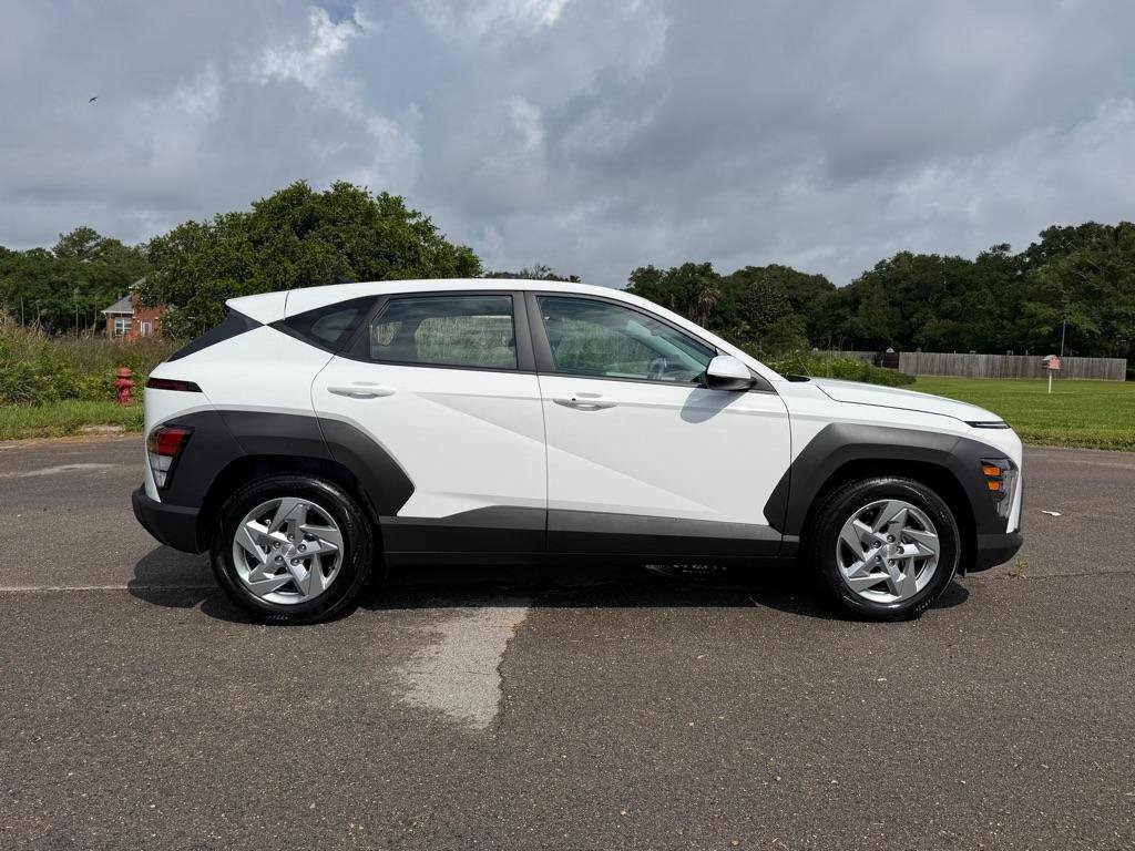 Used 2026 Hyundai Kona SE FWD image 6