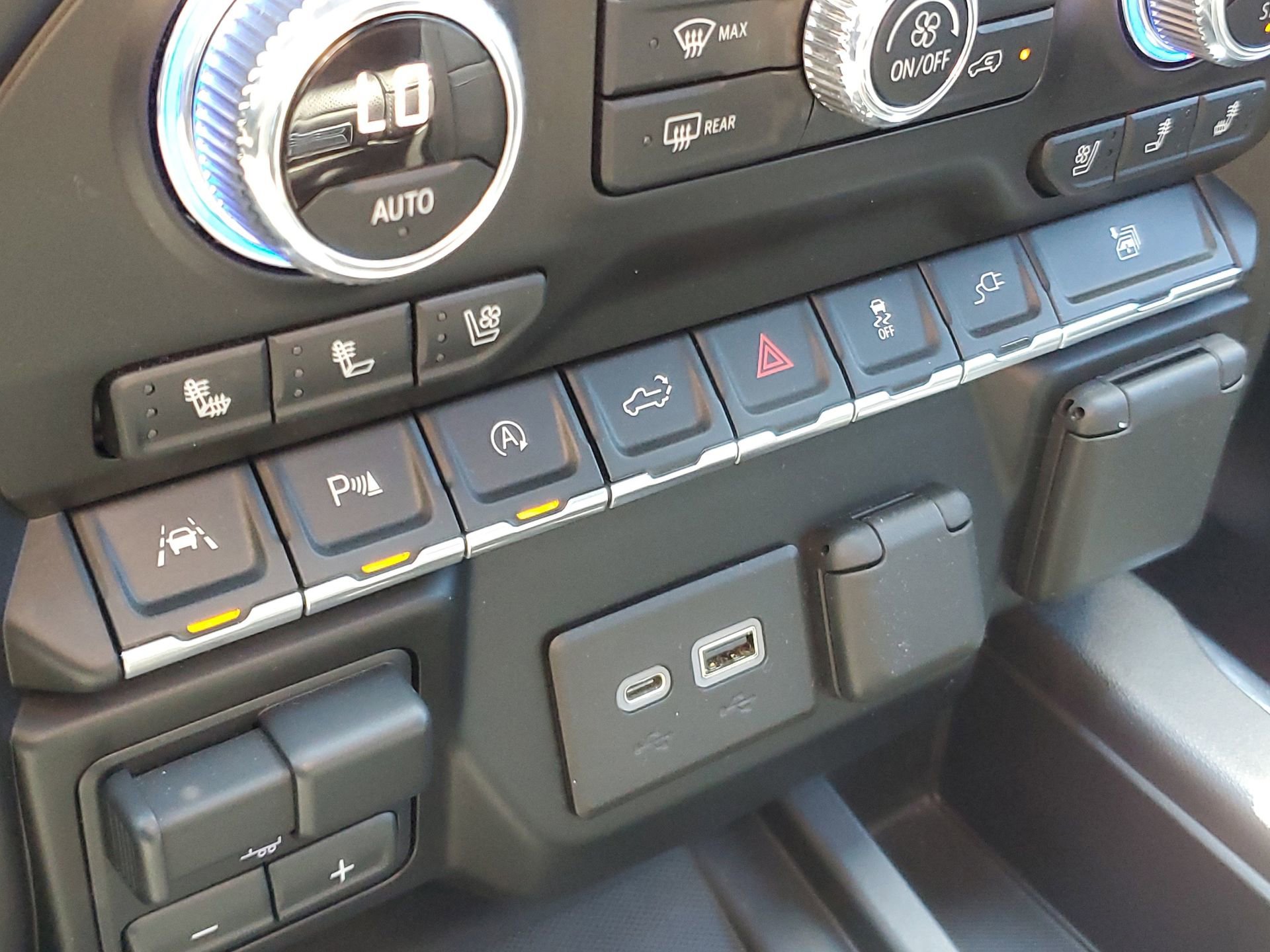 Certified 2021 GMC Sierra 1500 Denali w/ Technology Package image 35