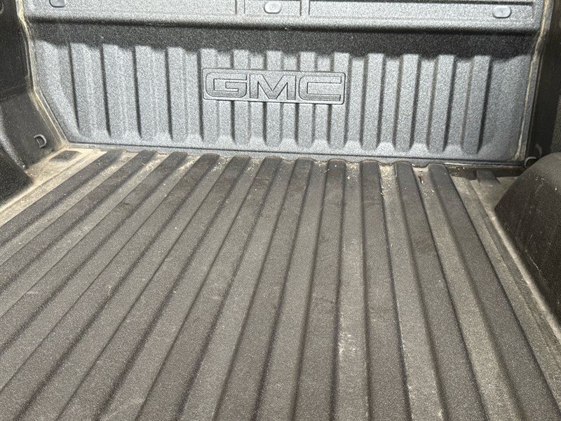 Used 2019 GMC Sierra 1500 SLT w/ SLT Premium Plus Package AWD/4WD image 7