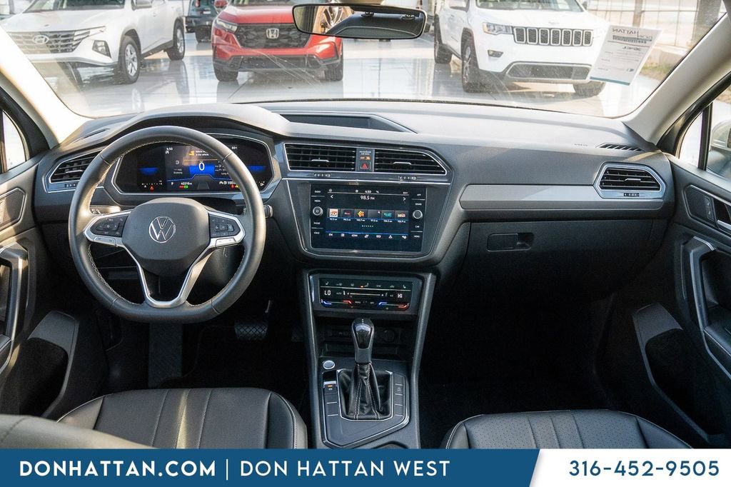 Used 2023 Volkswagen Tiguan SE FWD image 4