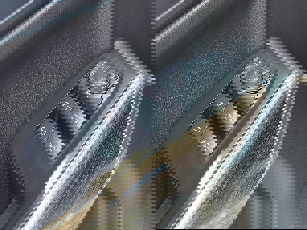 Used 2020 Chevrolet Silverado 1500 LT w/ All-Star Edition image 23